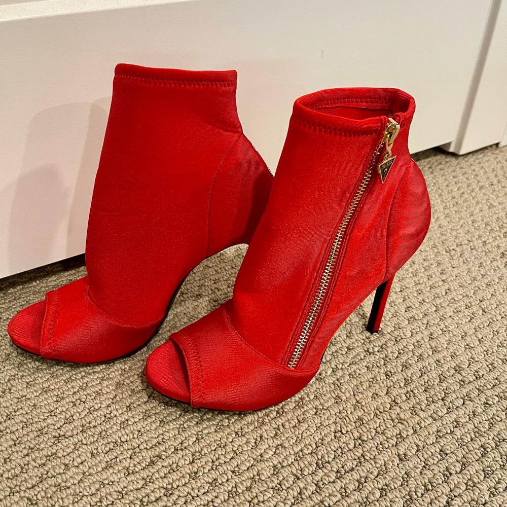 Guess red boots
